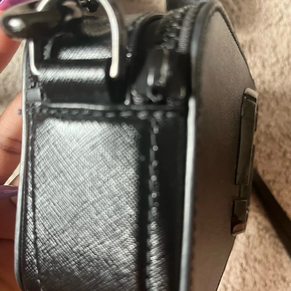 Marc Jacobs Black Crossbody - Picture 3 of 15